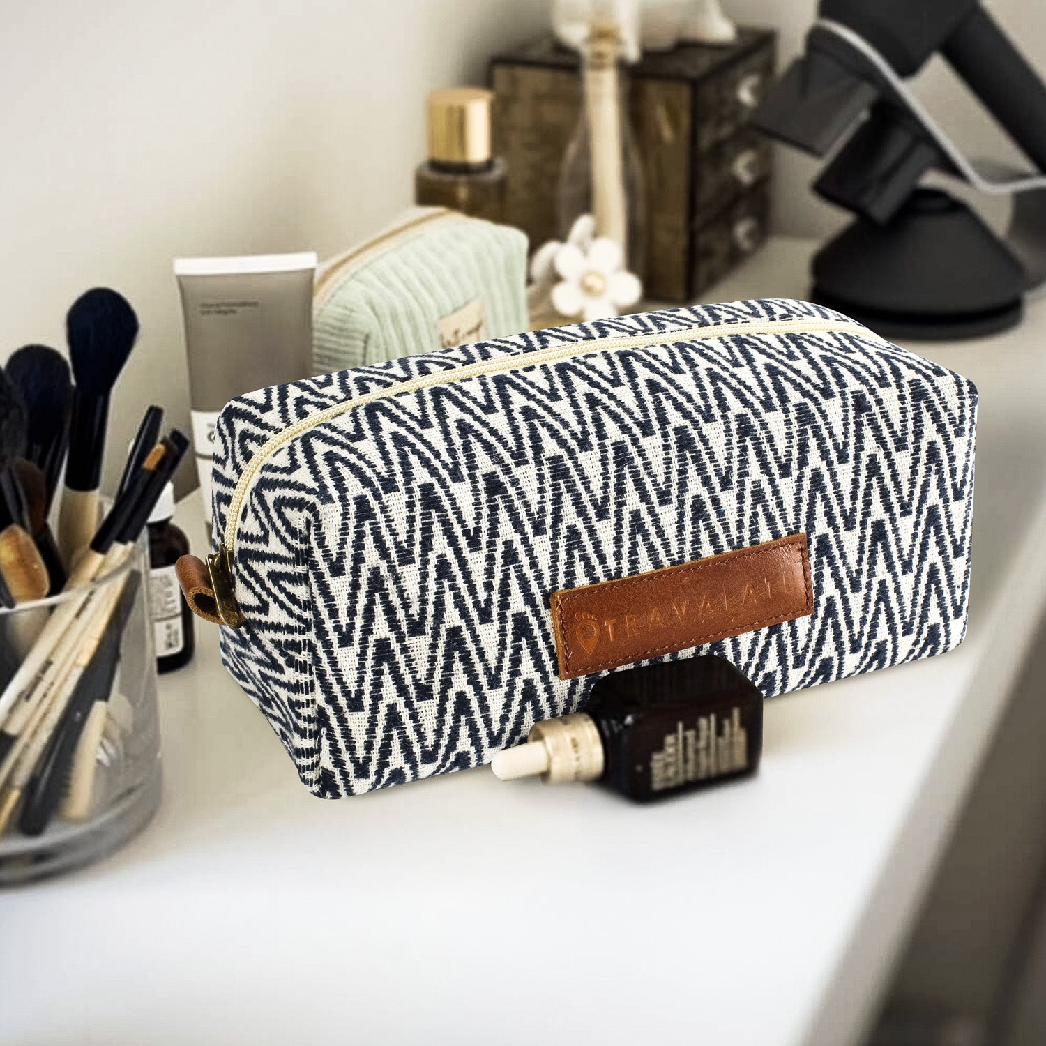 Handcrafted Travel Dopp Kit | Black